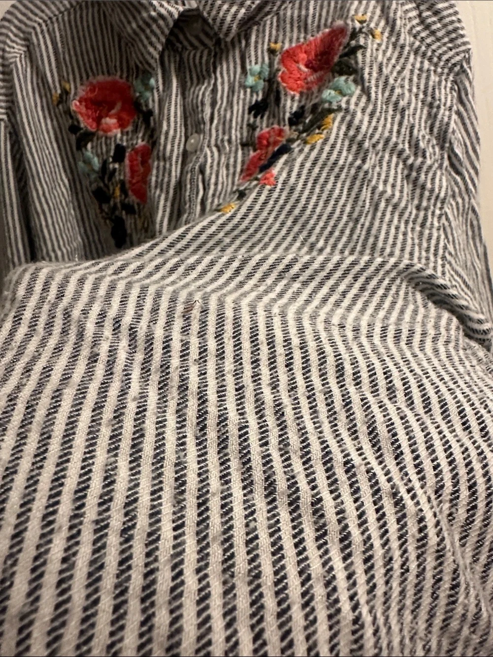 Old Navy striped button
